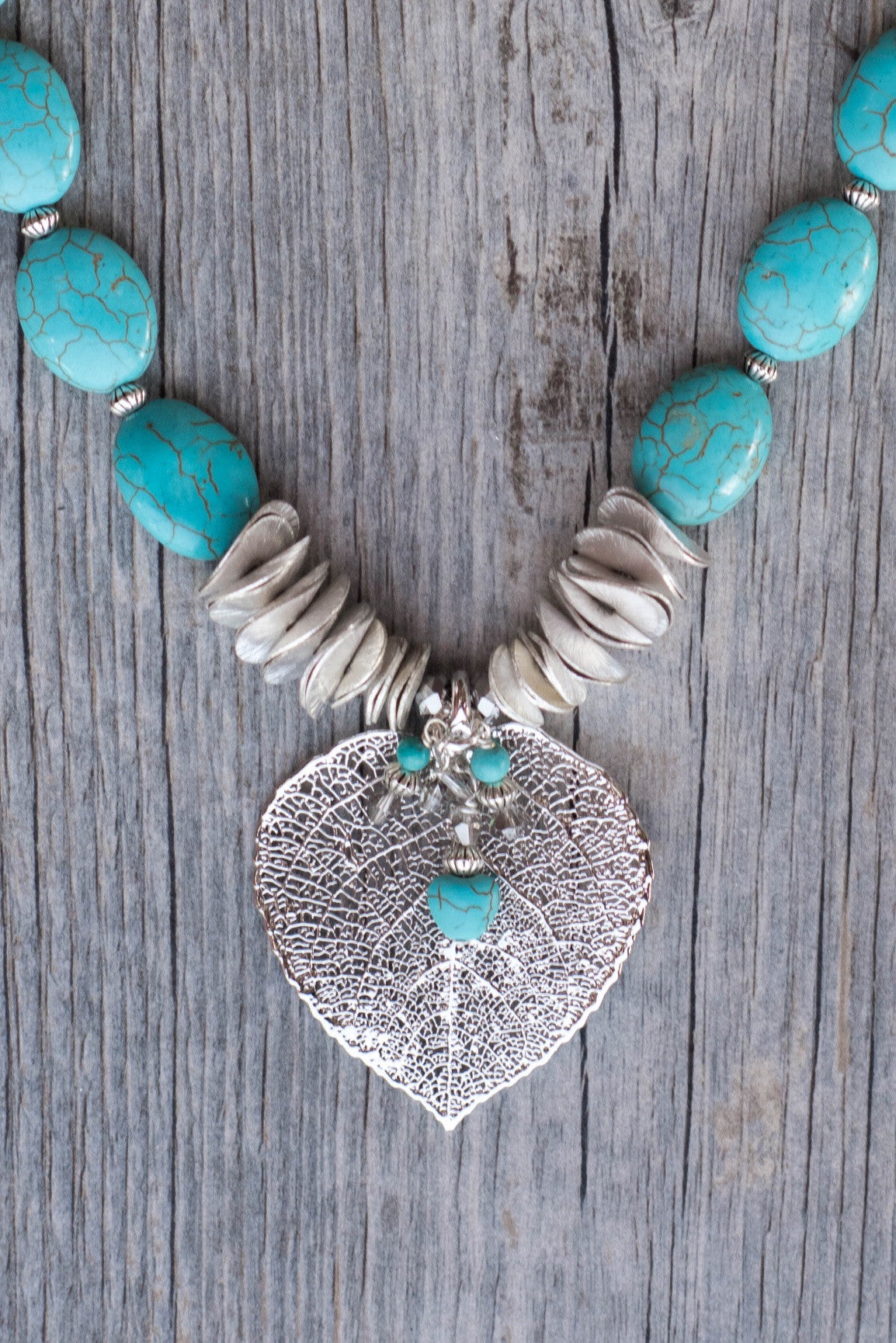 Silver leaf &Turquoise choker disc necklace